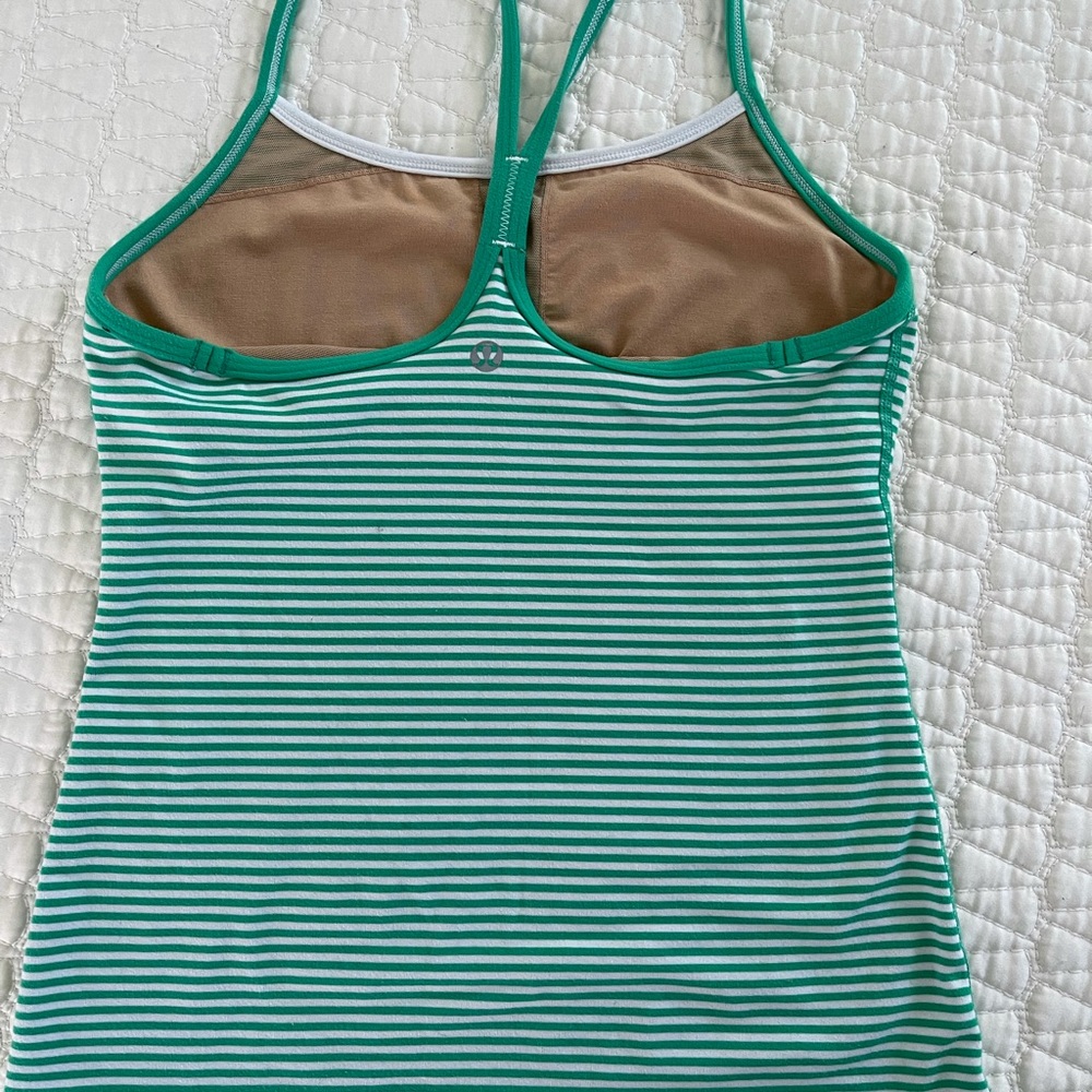 Lululemon tank • Size 4 - Picture 6 of 6
